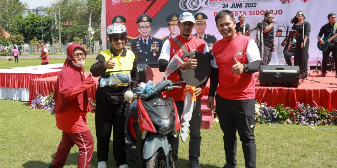 Fun Bike Semarak Bhayangkara Sidoarjo dengan Layanan Publik