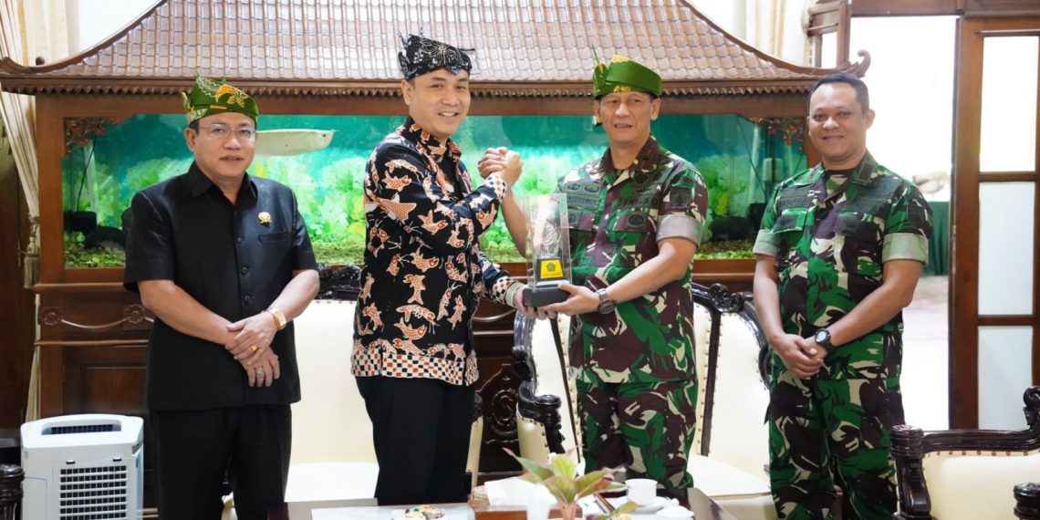 Bahas TMMD, Danrem 084/Bhaskara Jaya Sambangi Pendopo Kabupaten Sidoarjo