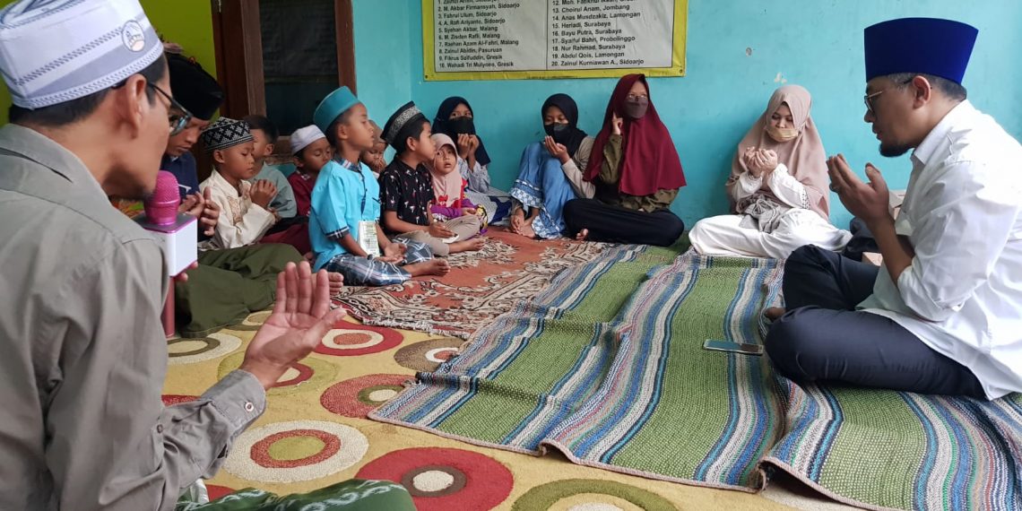Abah Taufiq Santuni Yatim Piatu dan Sampaikan Pentingnya Hari Asyura