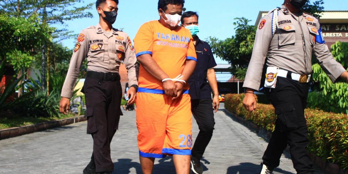 Pria di Sidoarjo Tega Siramkan BBM, lalu Bakar Istri serta Anak Tirinya