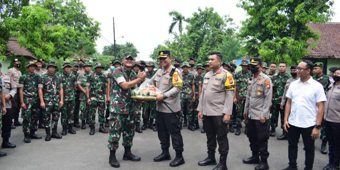 Sambut HUT TNI KE-77, Kapolresta Sidoarjo Lakukan Kunjungan Sinergitas Kamtibmas