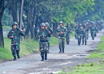 Tingkatkan Ketahanan dan Kekuatan Fisik, Prajurit Kima Brigif 2 Marinir Laksanakan Cross Country