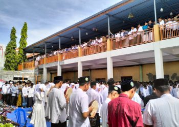 Warnai Peringatan Hari Santri 2022, SMK YPM 8 Sidoarjo Gelar Kerja Bakti hingga Baksos