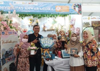 Ikuti Meriahkan KMI Expo XIII 2022, Universitas Anwar Media Tampilkan Yuk Hampers
