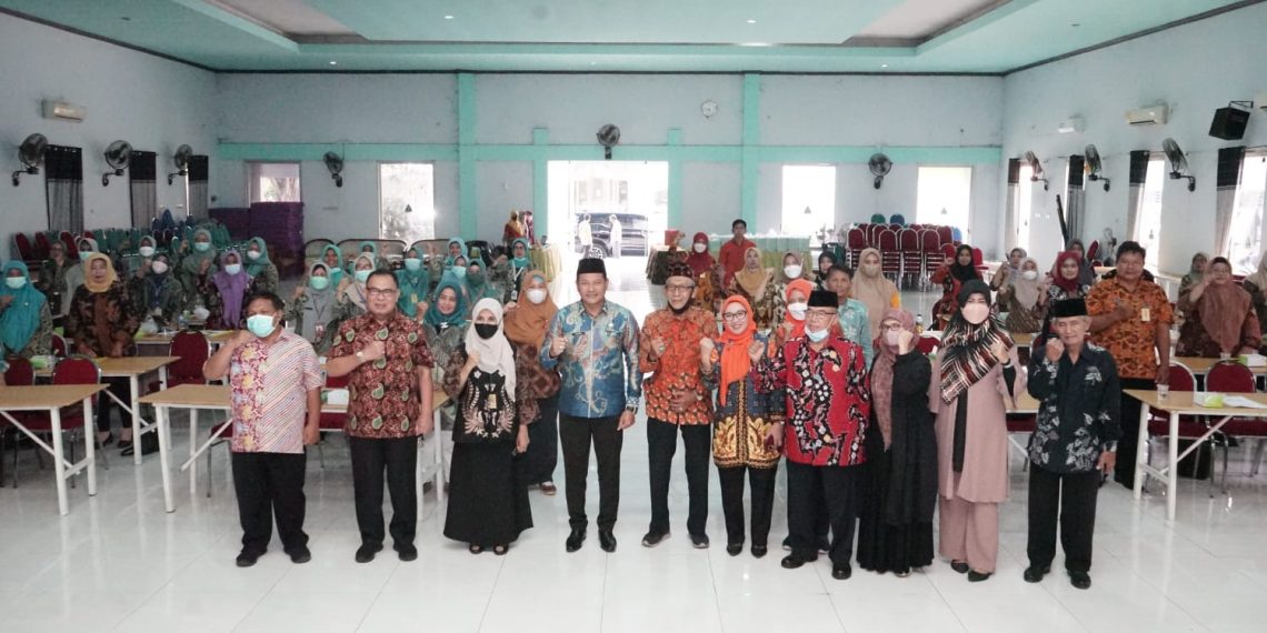 Subandi Buka Pertemuan Forum Komunikasi Lansia Sidoarjo Tahun 2022