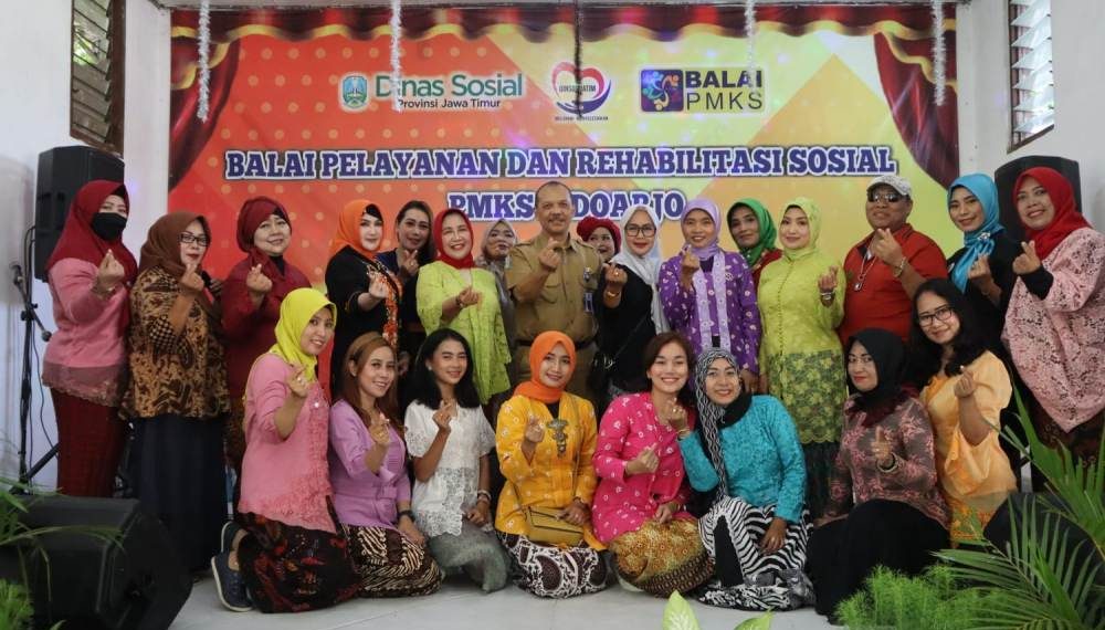 Peringati Hari Ibu, HPN dan IPIP Sidoarjo Berbagi Kasih