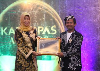 Gus Muhdlor Dinobatkan Sebagai Pimpinan Daerah Penginspirasi dan Penggerak Kaum Muda