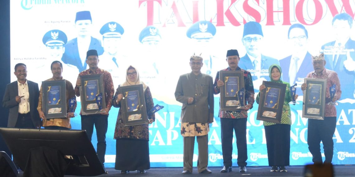 Pemkab Sidoarjo Raih Penghargaan Tingkat Pemulihan dan Pertumbuhan Ekonomi Terbaik