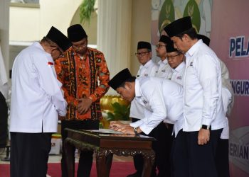 Ketua PMI Jatim Melantik Wabup Sidoarjo Sebagai Dewan Kehormatan PMI Sidoarjo