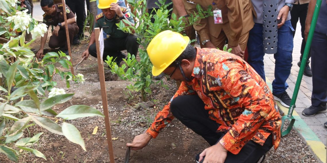 Minimalisir Banjir, Bupati Sidoarjo Buat 27.000 Lubang Resapan Biopori