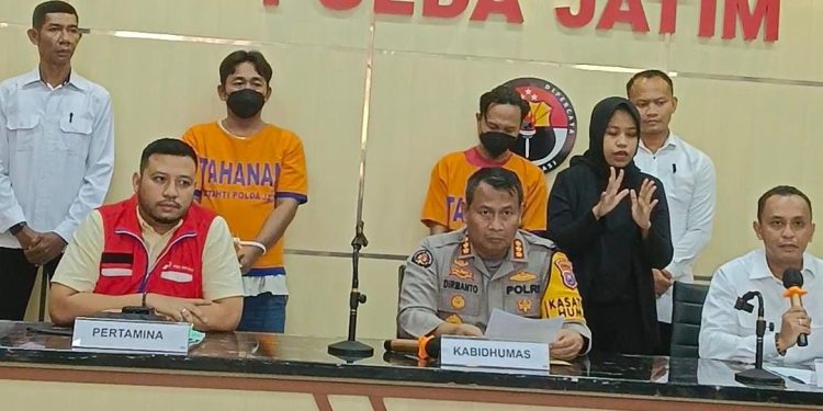 Bos BBM Ilegal Kabur, Sopir dan Kernet Pengangkut Ditangkap Polda Jatim