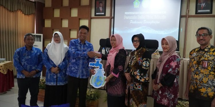 Perumda Delta Tirta Hadirkan Air Bersih yang Berkualitas di Puskesmas Barengkrajan Krian