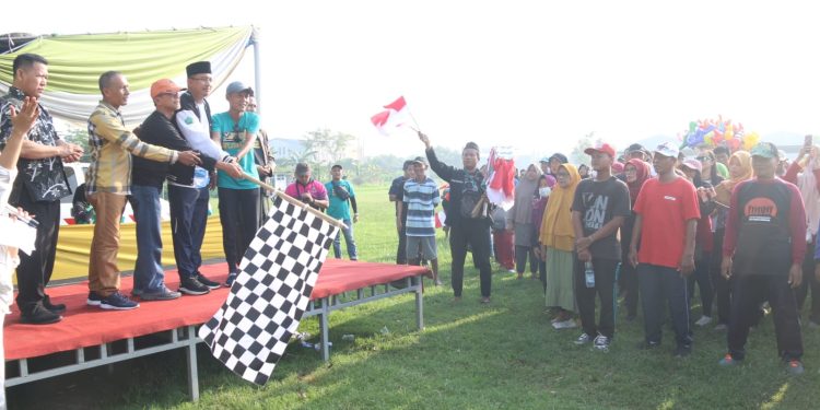 Bupati Gus Muhdlor Bersama Warga Sidoarjo Deklarasi Pemilu Damai Pemilih Pemula 2024