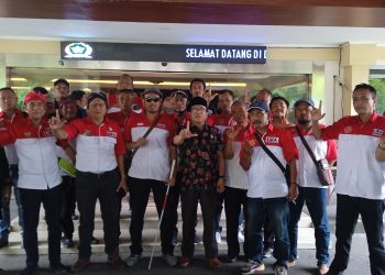 Ketua Dewan H Usman Terima Aspirasi Pendemo di DPRD Sidoarjo