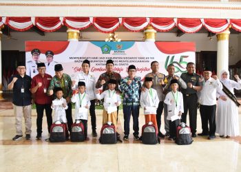 Bupati Sidoarjo Doakan Peserta Khitan Massal Jadi Anak Sholeh