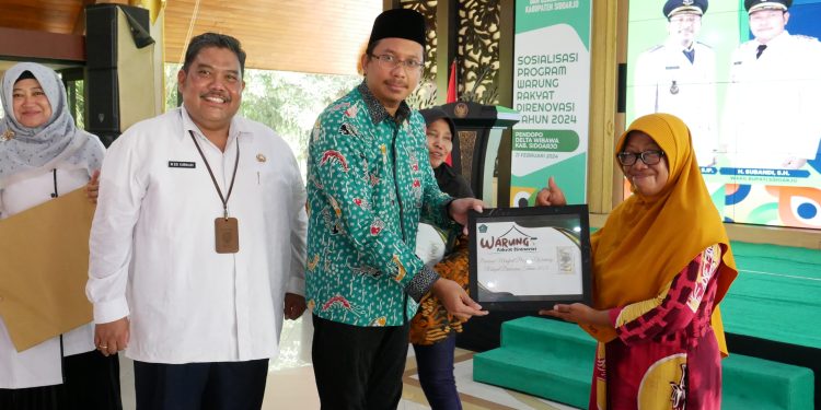 Bupati Sidoarjo Lanjutkan Program Renovasi Warung Rakyat Target 400 Unit
