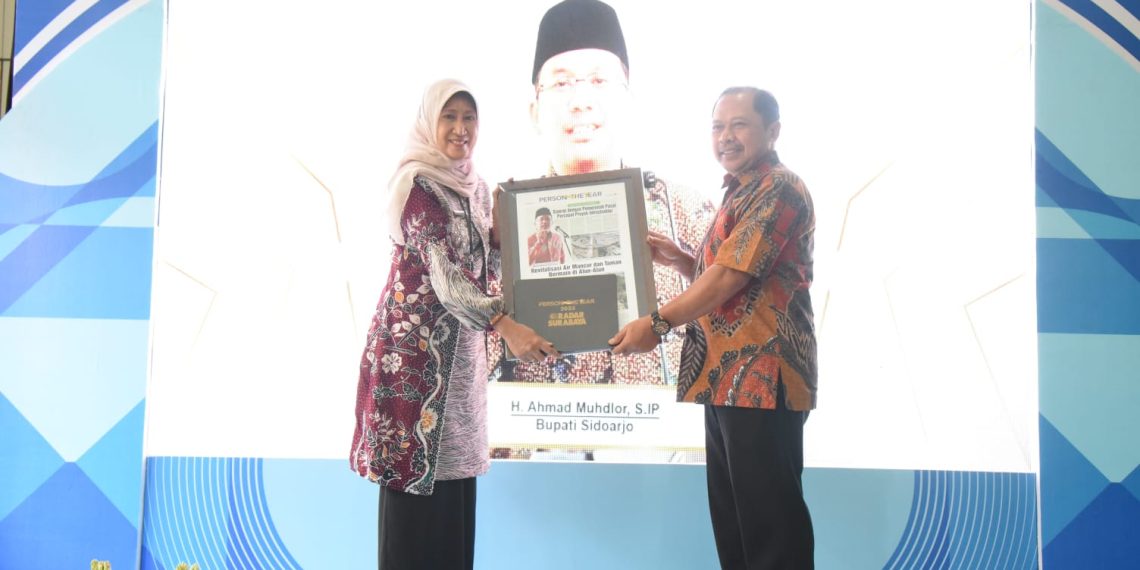 Bupati Sidoarjo Dinobatkan Person of The Year 2023 Oleh Media Ternama di Jatim