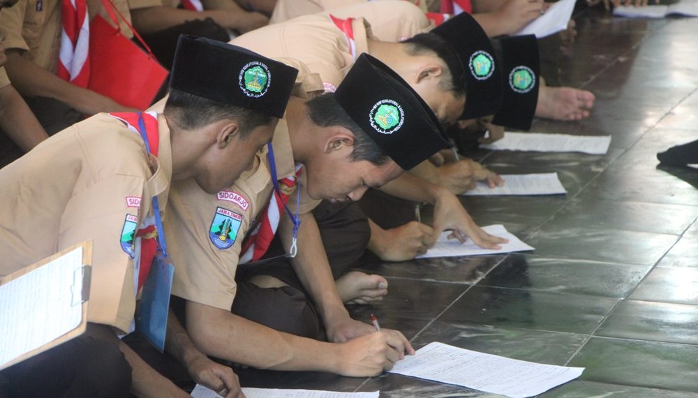 MPLS SMK YPM 1 Taman: 605 Siswa Menulis Surat Terbuka untuk Pemimpin Negeri