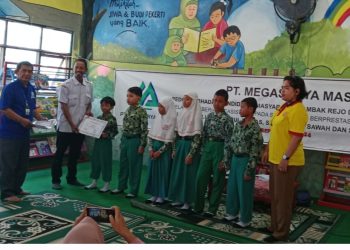 Peduli Dunia Pendidikan, PT. Megasurya Mas Salurkan CSR Beasiswa untuk 400 Siswa-Siswi