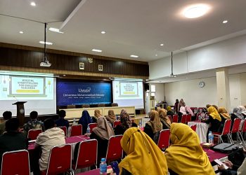 UMSIDA Latih Guru SMA Sidoarjo Buat Media Ajar Digital