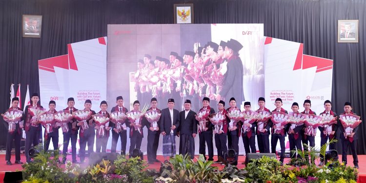 DAFI Buktikan Kualitas,60 Santri Hafal 30 juz dalam Haflah Akhirussanah