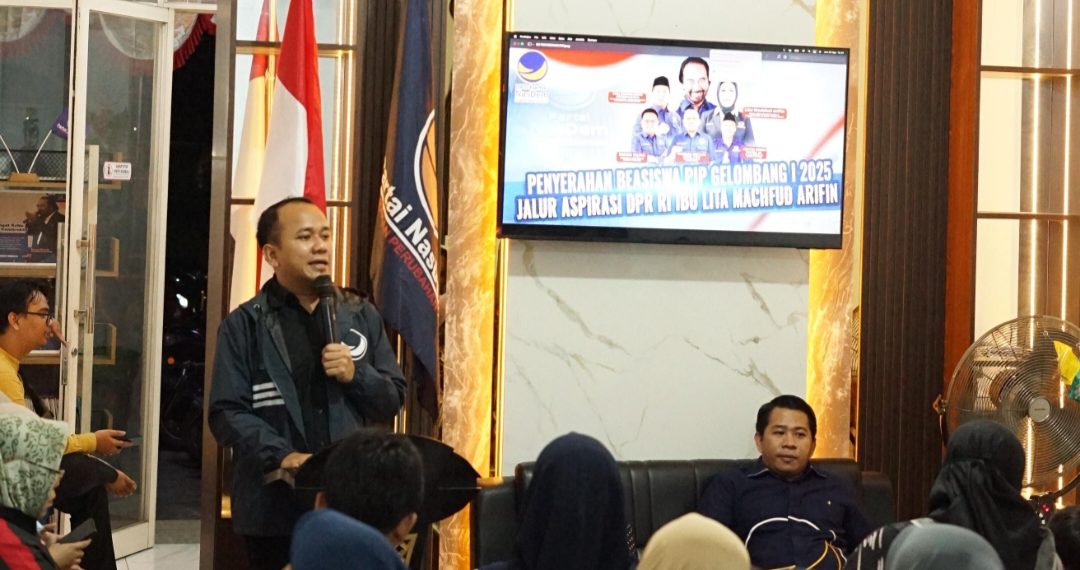 NasDem Sidoarjo Hadirkan Senyum Ribuan Pelajar Lewat Beasiswa PIP