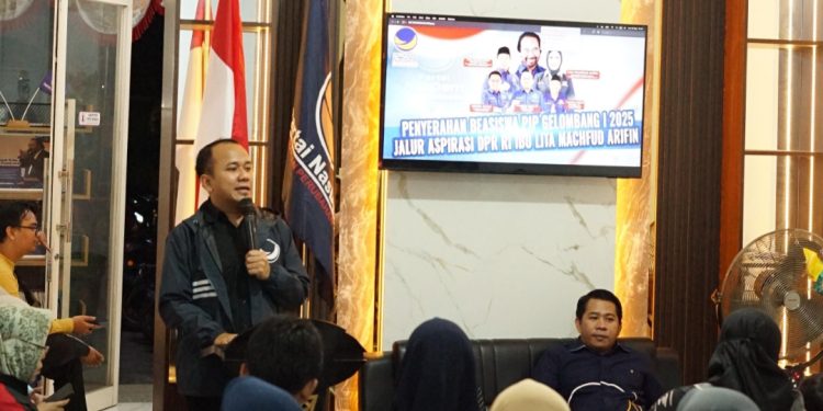 NasDem Sidoarjo Hadirkan Senyum Ribuan Pelajar Lewat Beasiswa PIP