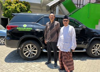 Ketua MUI Sidoarjo Lakukan Silaturahmi ke Yayasan Hasyim Asy’ari dan SMK Yahari