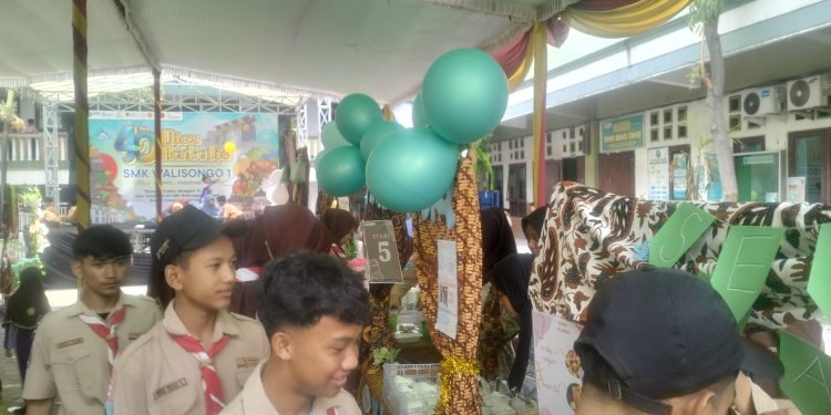Semarak Hari Santri Nasional dan Dies Natalis ke-40 SMK Walisongo 1 Gempol