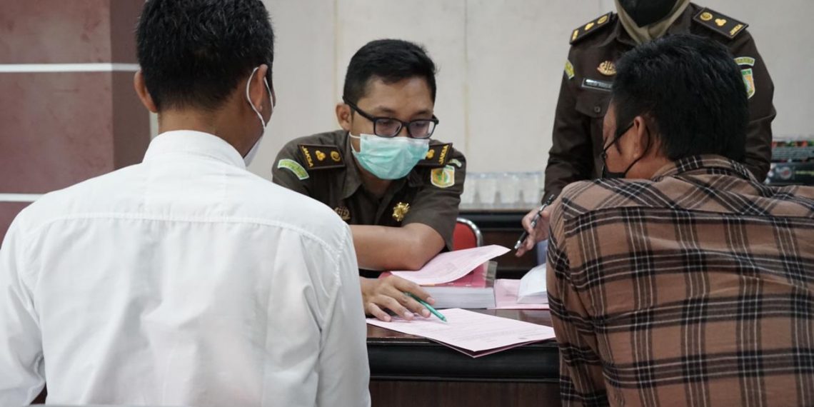 Kanwil DJP Jatim II, Serahkan 2 Direktur ke Kejari Jombang Karena ini!