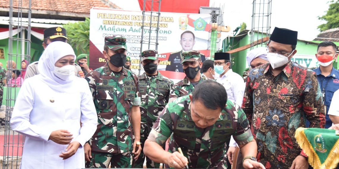 Kasad Dudung Abdurachman Revitalisasi Makam Aulia Sono Buduran di Sidoarjo