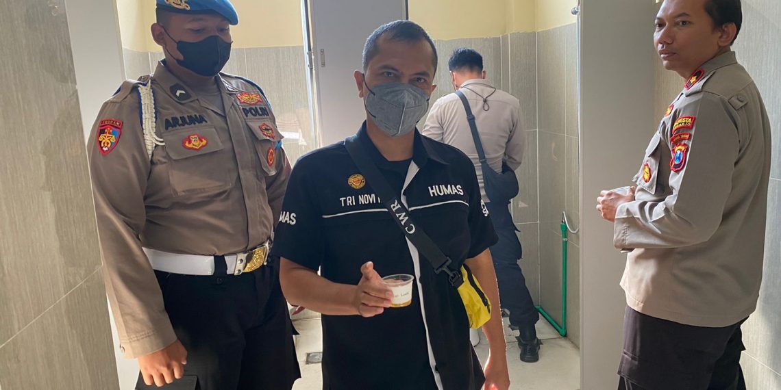 Pasca Ada Oknum Tertangkap Nyabu, Kapolresta Sidoarjo Beserta Anggota Melakukan Tes Urine