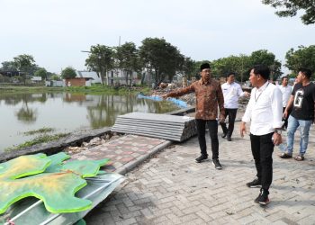 Gus Muhdlor, Bangun Miniatur Pulau Nusantara dan Play Ground di Taman Ilyushin