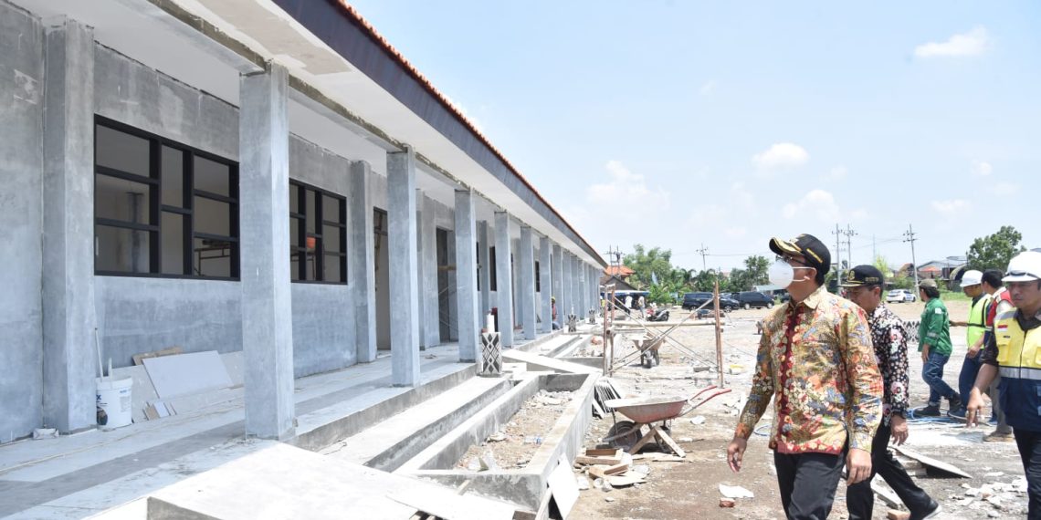 Proyek Pembangunan Gedung SMPN 2, Tulangan 90 Persen, Gus Muhdlor Sampaikan Ini