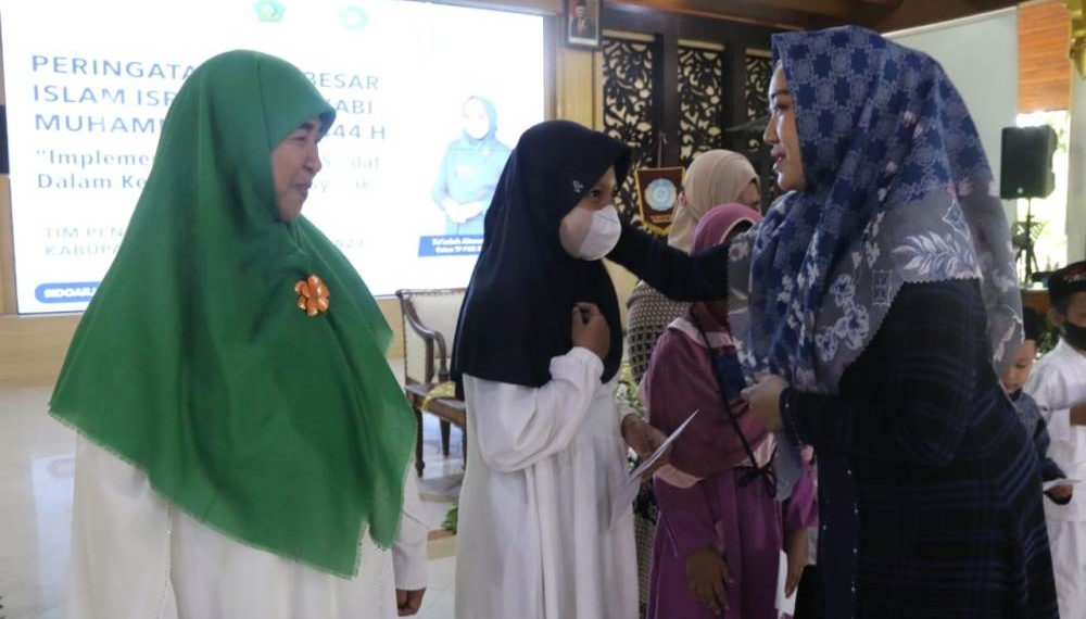 Peringati Isra’ Mi’raj, TP PKK Gelar Pengajian dan Santunn Anak Yatim Piatu