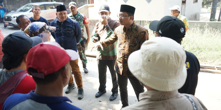 Sidak Ruas Krembung-Mojoruntut, Gus Muhdlor Dorong Proyek Jalan Beton di Sidoarjo Selesai Tepat Waktu