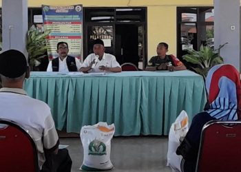 Warga Becingrongengor Dapat Bantuan Beras