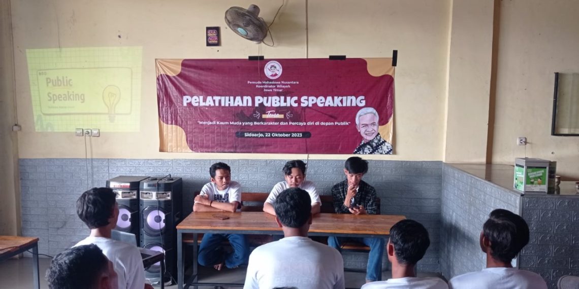 Pemuda Mahasiswa Nusantara Adakan Pelatihan Public Speaking Kepada Milenial