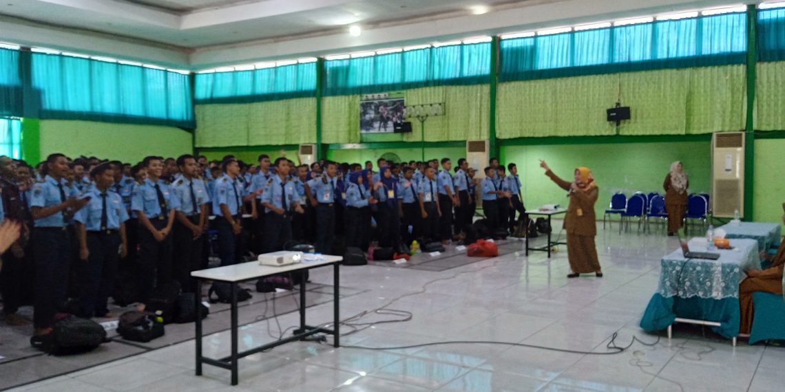 DP3AKB Gandeng SMKN Buduran Lawan Aksi Perundungan