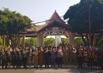 Kirap Pataka “Jer Basuki Mawa Beya” dalam Rangka Hari Jadi Provinsi Jatim Sampai di Sidoarjo