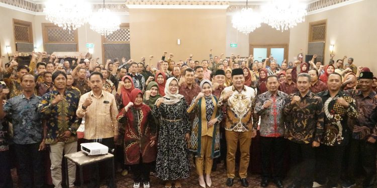 Wabup Subandi Berpesan untuk Kuatkan koordinasi dan konsolidasi Pada Bintek Desa Pabean
