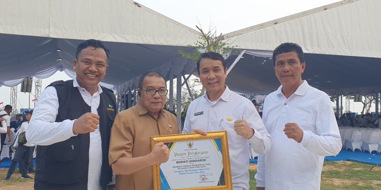 Bupati Sidoarjo Raih Penghargaan Pembina Terbaik Penerapan Cara Budidaya Ikan yang Baik