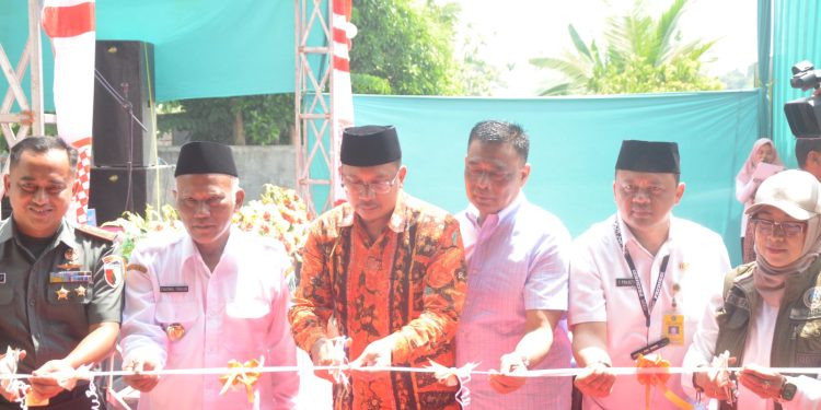 Resmikan Vertical Dryer dan RMU, Bupati Gus Muhdlor Minta Stabilitas Harga Beras Terjaga