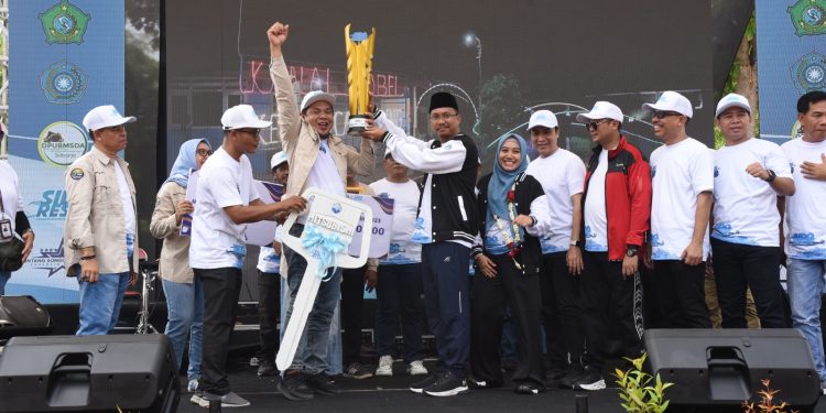 Awarding Sido Resik 2023, Desa Kedungcangkring Juara I Raih Hadiah 1 Unit Mobil Pickup dan Uang Rp.100 Juta