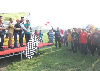 Bupati Gus Muhdlor Bersama Warga Sidoarjo Deklarasi Pemilu Damai Pemilih Pemula 2024