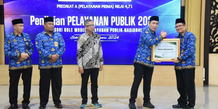 Bupati Sidoarjo Beri Penghargaan Kinerja Perangkat Daerah Kepada OPD Sidoarjo