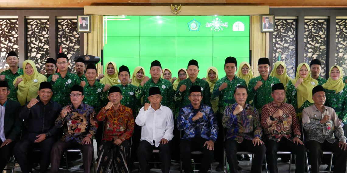 Pelantikan Pergunu Sidoarjo, Gus Muhdlor Ajak Guru Aktif Cetak SDM yang Berkualitas