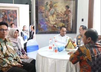 Dirut Perumda Delta Tirta Sidoarjo Dinobatkan Sebagai Person Of The Year