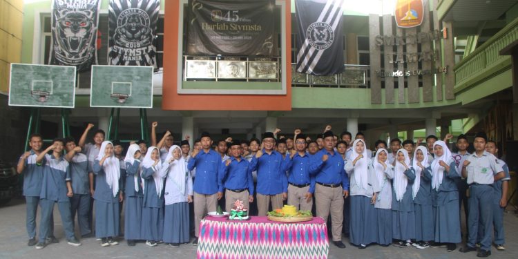 Peringati Harlah ke-45,SMK YPM 1 Taman Gelar Khotmil Qur’an dan Tahlil Penuh Khidmat
