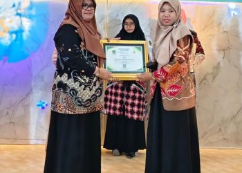 MINU KH Mukmin Sidoarjo Raih Tiga Penghargaan Bergengsi dari Kemenag Sidoarjo